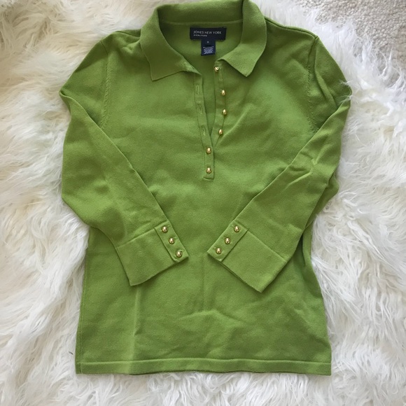 Green polo with gold buttons - Picture 2 of 3